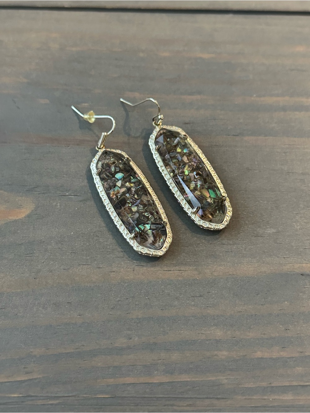 Kendra Scott Lauren Iridescent Abalone Mosaic Gold Drop Earrings (retired) - Picture 3 of 3